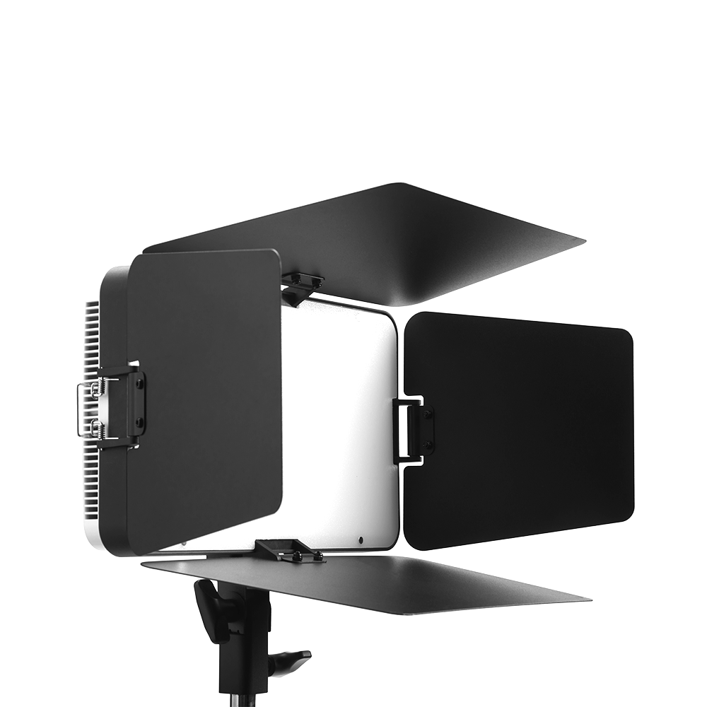 amaran Pano 60c Barndoor