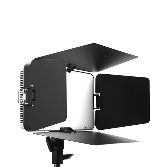 amaran Pano 60c Barndoor