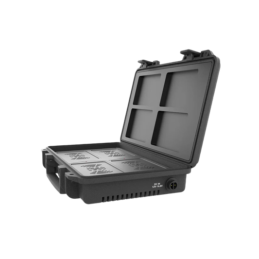 MC 4 LIGHT CHARGING CASE- ( USED )